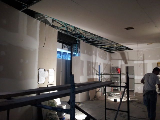 PROCESO DE EMPLAQUE Y ACABADO